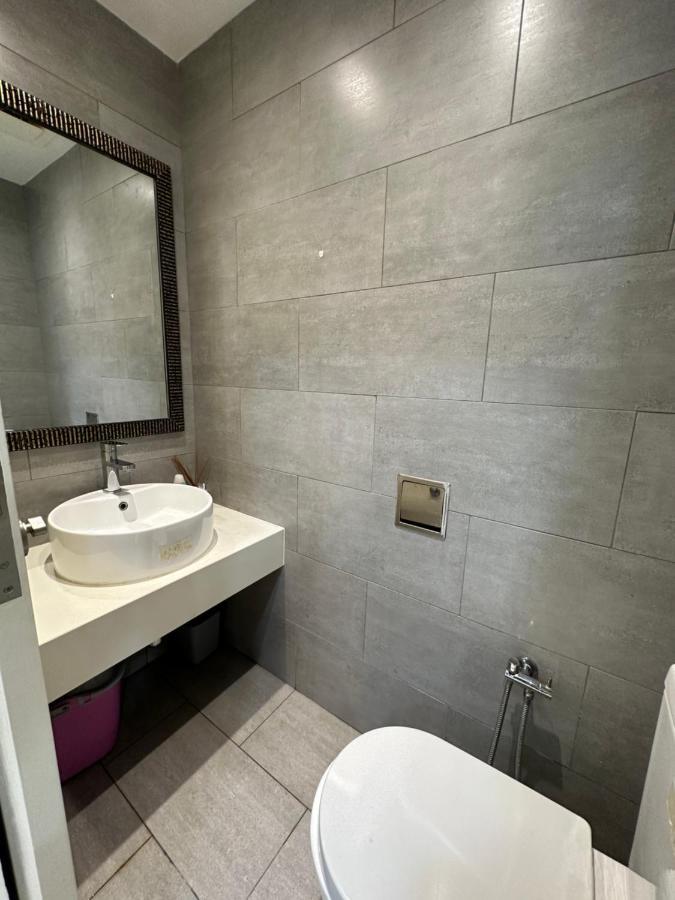 Arti Mont Kiara Aparthotel Kuala Lumpur Eksteriør bilde