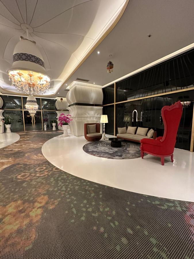Arti Mont Kiara Aparthotel Kuala Lumpur Eksteriør bilde